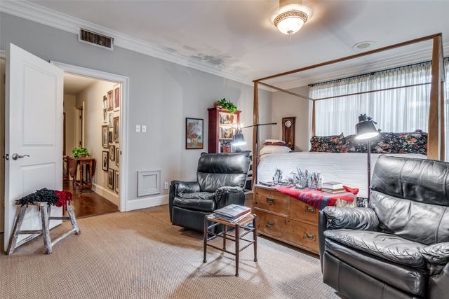 6332 Bandera Avenue A, Dallas, TX 75225