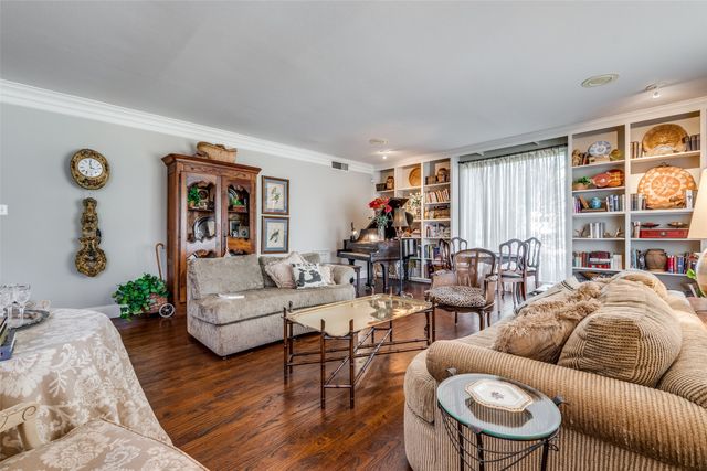 6332 Bandera Avenue A, Dallas, TX 75225