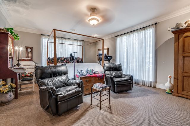 6332 Bandera Avenue A, Dallas, TX 75225