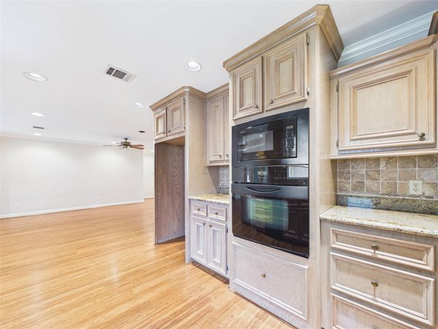 814 James Street, Deer Park, TX 77536