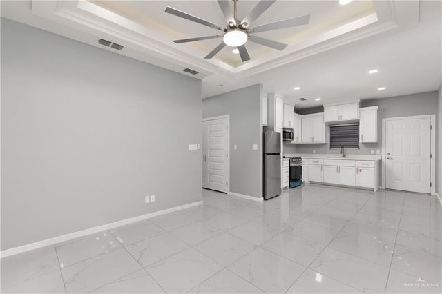 917 E Deluxe Street D, Alamo, TX 78589