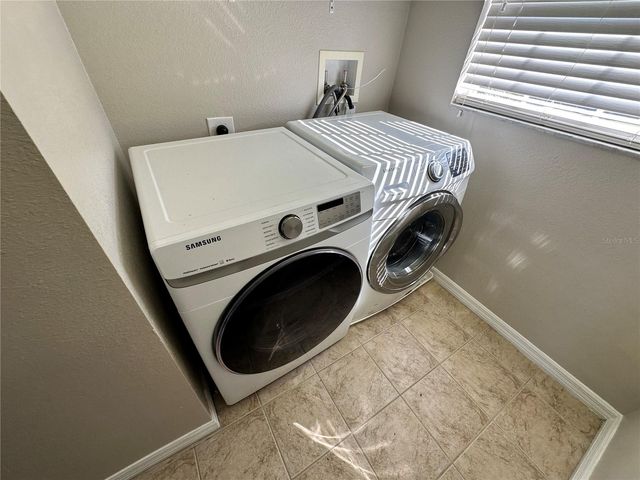 512 BELLA ROSA CIRCLE, Sanford, FL 32771