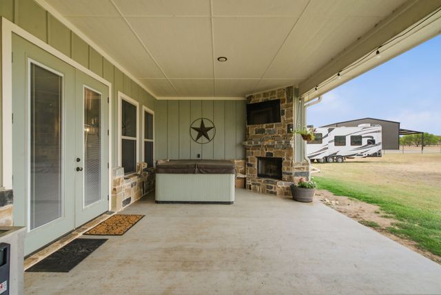 133 Kingston Lane, Weatherford, TX 76087