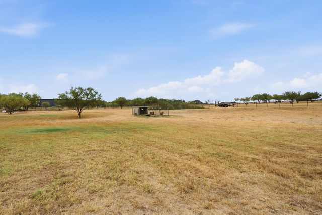 133 Kingston Lane, Weatherford, TX 76087