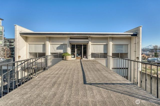 1545 Tacoma Avenue S, Tacoma, WA 98402