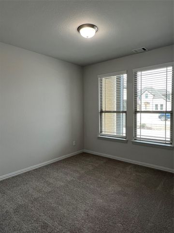 127 Bowling Green Avenue, Red Oak, TX 75154