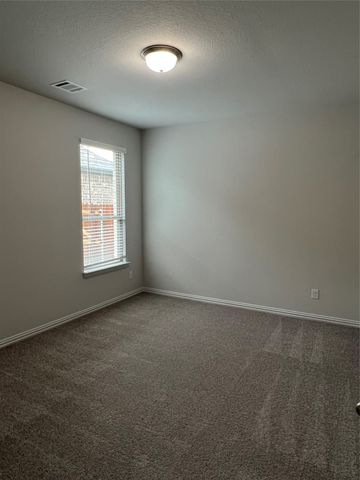 127 Bowling Green Avenue, Red Oak, TX 75154