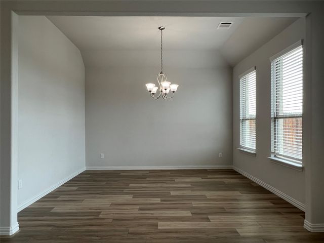 127 Bowling Green Avenue, Red Oak, TX 75154