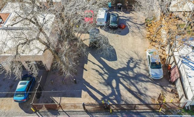 2307 New York Avenue SW, Albuquerque, NM 87104