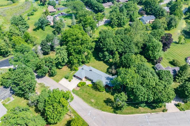5017 Merryview Drive, Portage, MI 49024