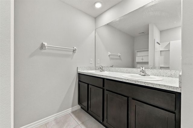 1172 7TH AVENUE NW, Ruskin, FL 33570
