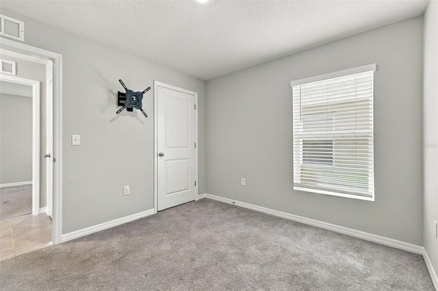 1172 7TH AVENUE NW, Ruskin, FL 33570