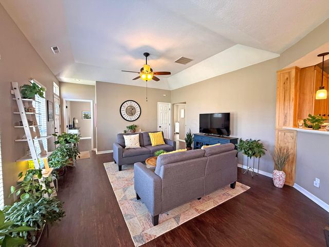 2480 Swan Drive, Grove City, OH 43123