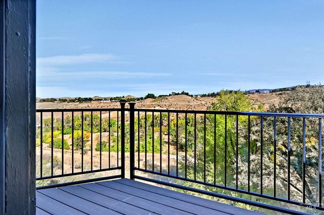 2798 N Cliffview Pl, Boise, ID 83702