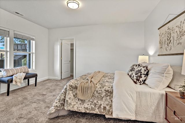 2798 N Cliffview Pl, Boise, ID 83702