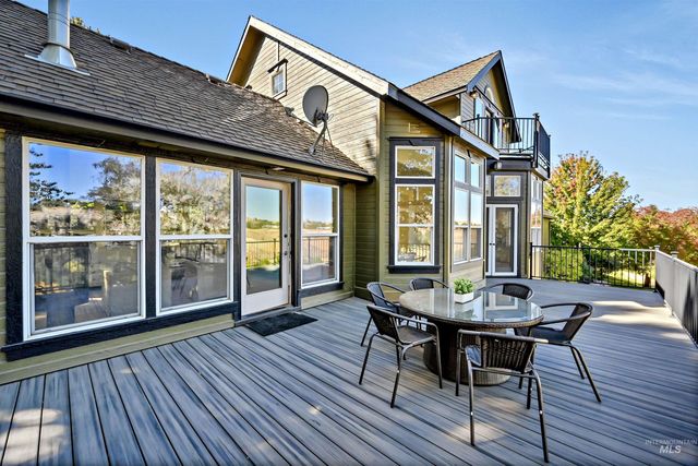 2798 N Cliffview Pl, Boise, ID 83702