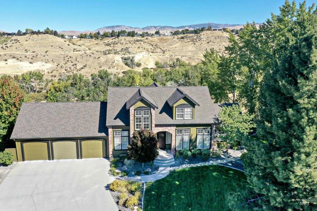 2798 N Cliffview Pl, Boise, ID 83702