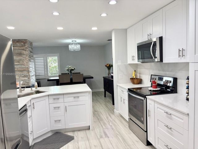 6728 Boca Pines Trail B, Boca Raton, FL 33433