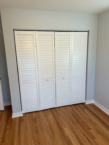 2358 Hainsworth Avenue, North Riverside, IL 60546