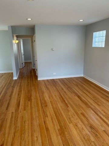 2358 Hainsworth Avenue, North Riverside, IL 60546