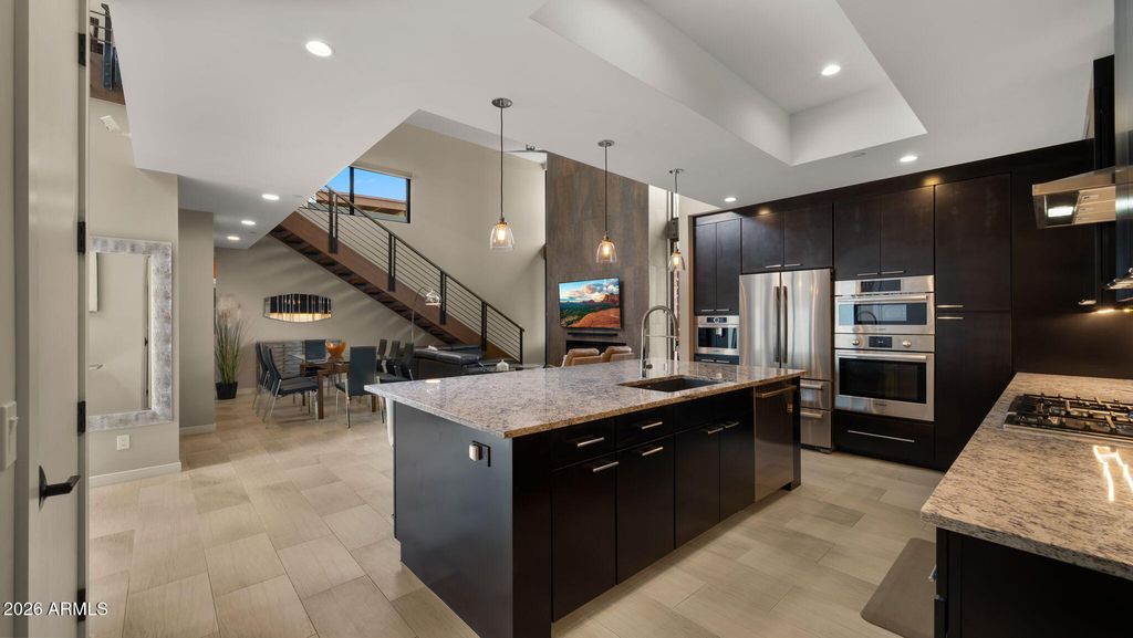 Image 10 of property listing at 6525 E CAVE CREEK Road 21, Cave Creek, AZ 85331
