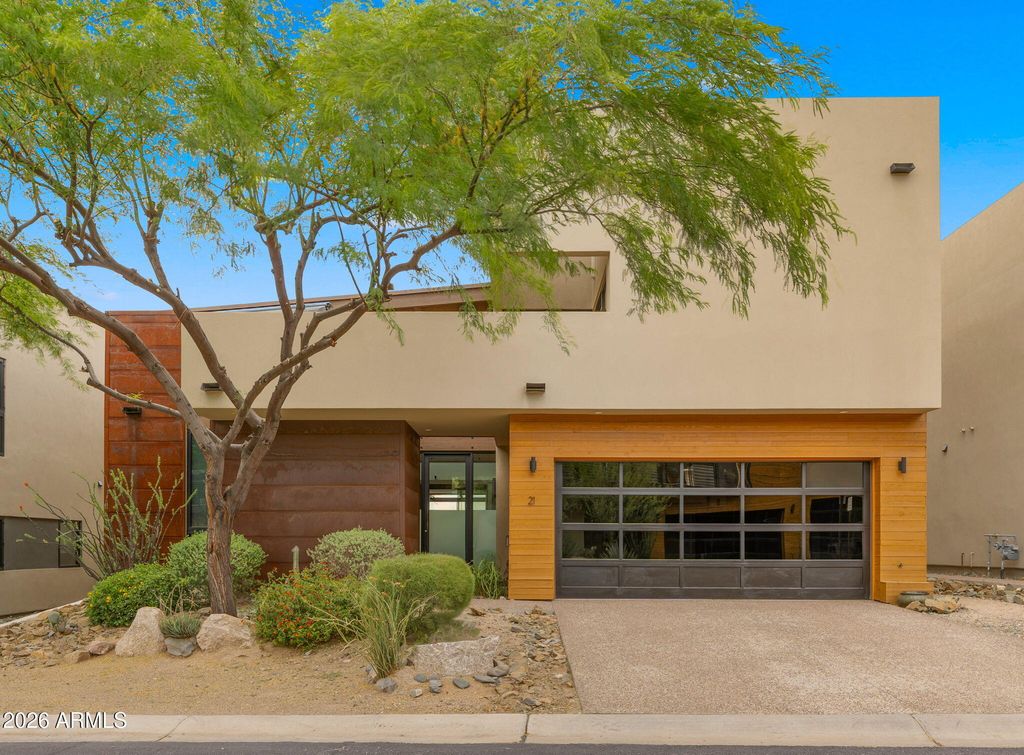 Image 11 of property listing at 6525 E CAVE CREEK Road 21, Cave Creek, AZ 85331