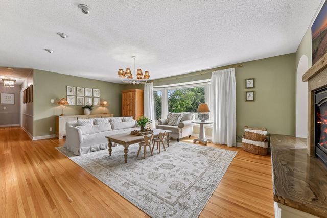 15803 Holdridge Road E, Wayzata, MN 55391
