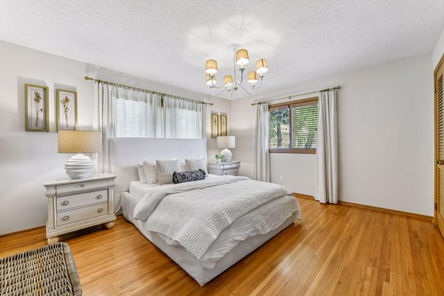 15803 Holdridge Road E, Wayzata, MN 55391