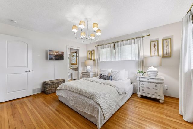 15803 Holdridge Road E, Wayzata, MN 55391