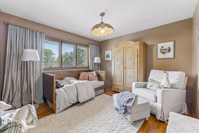 15803 Holdridge Road E, Wayzata, MN 55391