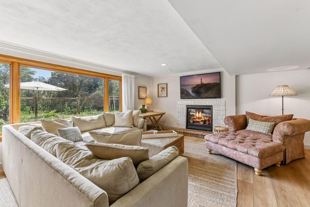 15803 Holdridge Road E, Wayzata, MN 55391