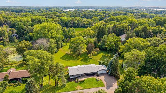 15803 Holdridge Road E, Wayzata, MN 55391