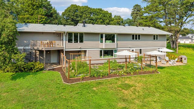 15803 Holdridge Road E, Wayzata, MN 55391