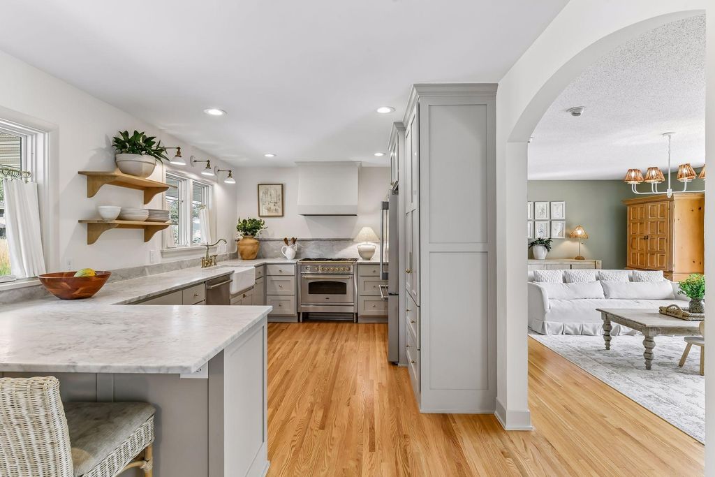 15803 Holdridge Road E, Wayzata, MN 55391 — photo 2