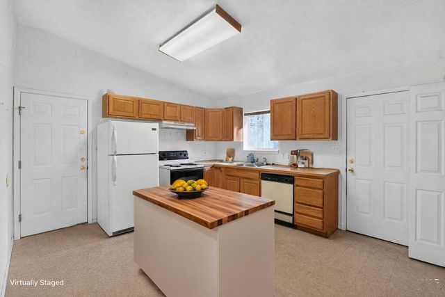 820 S McCoy Dr, Pueblo West, CO 81007