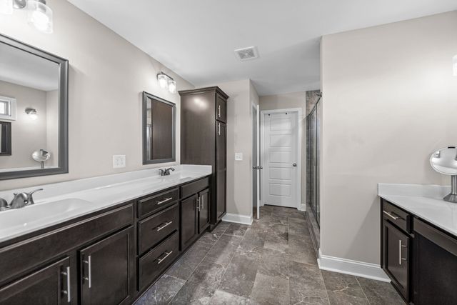105 Lucerne Ln, Clarksville, TN 37040