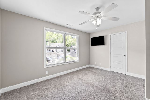 105 Lucerne Ln, Clarksville, TN 37040