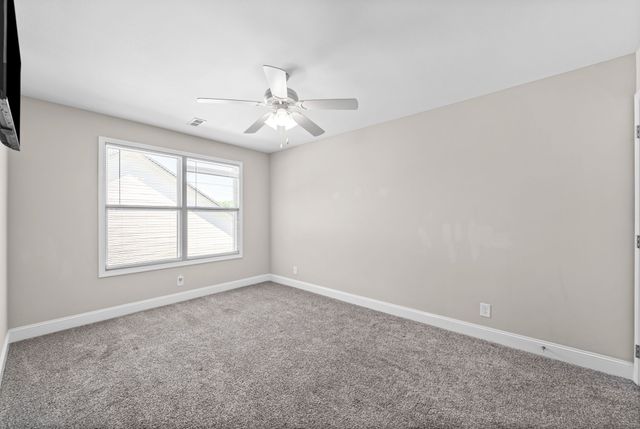 105 Lucerne Ln, Clarksville, TN 37040