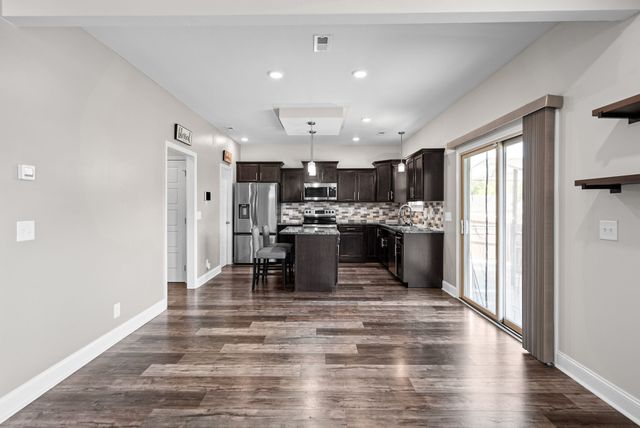 105 Lucerne Ln, Clarksville, TN 37040