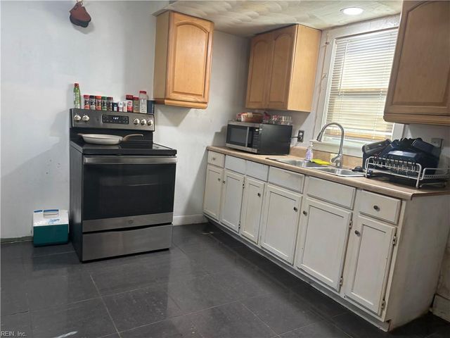 103 Swain AVE, Chesapeake, VA 23323