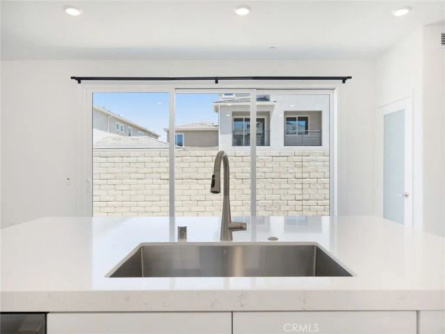 27399 Fox Den Place, Valencia, CA 91381