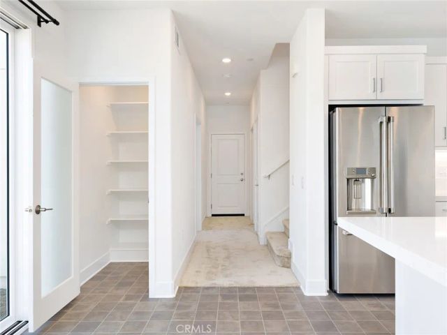 27399 Fox Den Place, Valencia, CA 91381