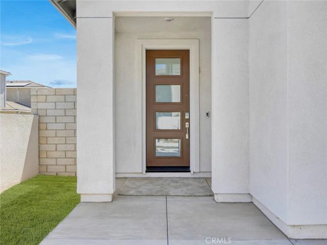 27399 Fox Den Place, Valencia, CA 91381