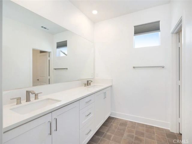 27399 Fox Den Place, Valencia, CA 91381