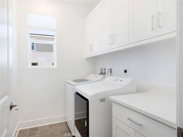 27399 Fox Den Place, Valencia, CA 91381