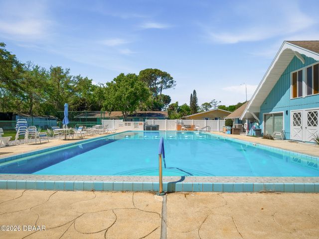 28 Country Club Dr # B, New Smyrna Beach, FL 32168