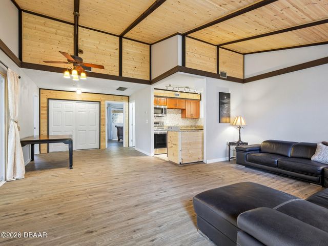 28 Country Club Dr # B, New Smyrna Beach, FL 32168