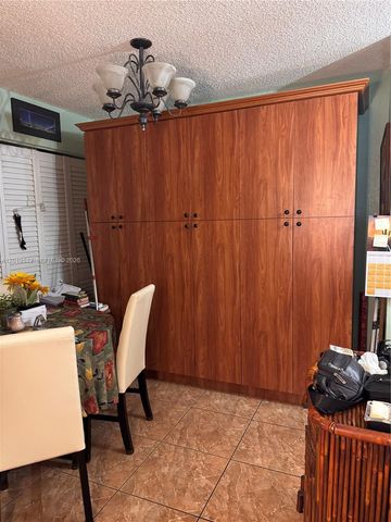 7115 NW 179th St 207, Hialeah, FL 33015