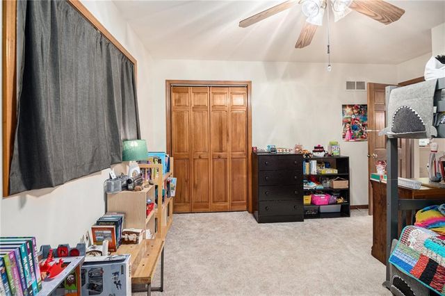 4001 N 37th Street, St Joseph, MO 64506