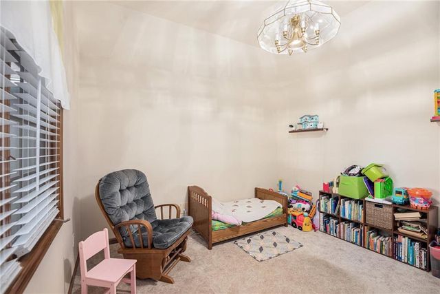 4001 N 37th Street, St Joseph, MO 64506